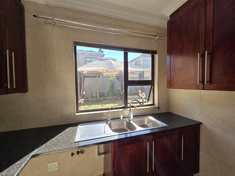 3 Bedroom Property for Sale in Gateway Manor North West